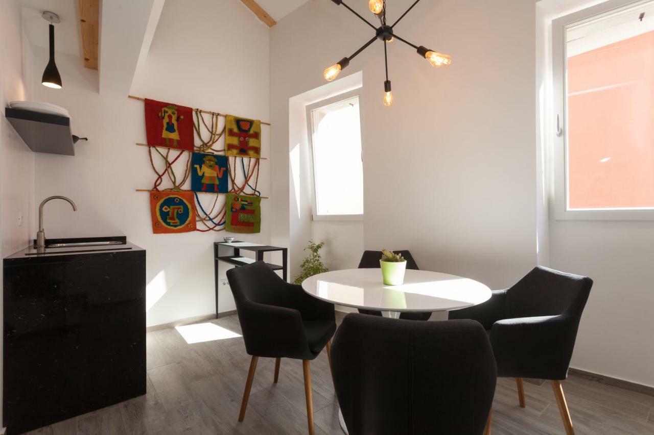 Apartments Stube 4 Rovinj Exterior photo