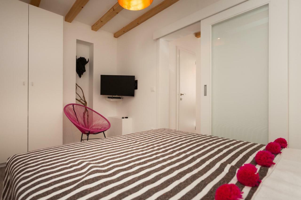 Apartments Stube 4 Rovinj Exterior photo